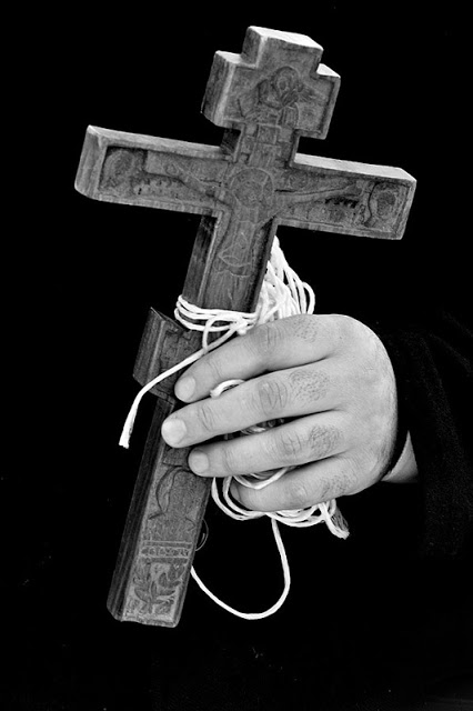 Creştinul este asemenea cuiva care trăieşte în trei dimensiuni