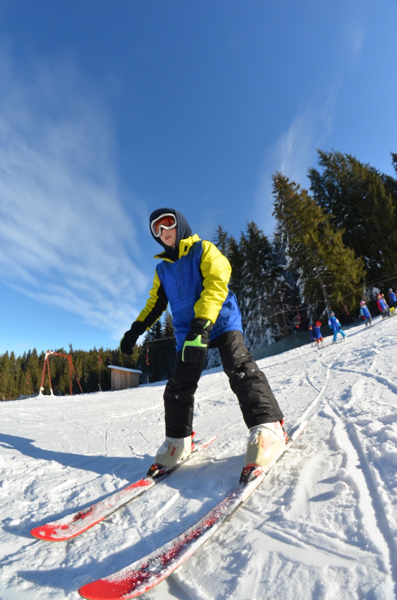„Floare de colţ” - bucuria şi aventura copilăriei