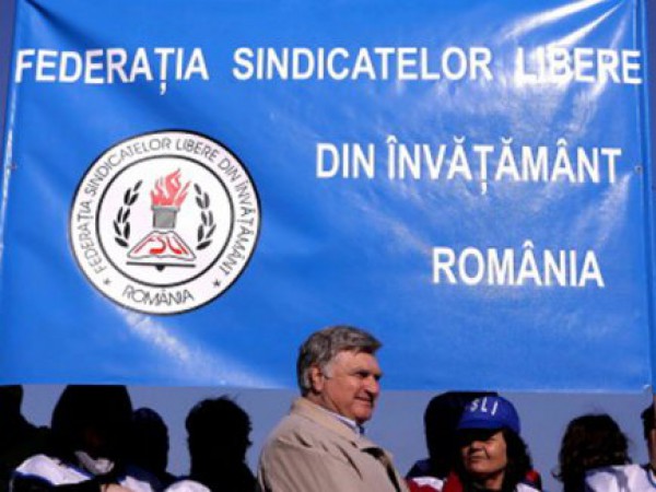 FSLI cere Guvernului să adopte o hotărâre pentru decontarea cheltuielilor de navetă ale profesorilor