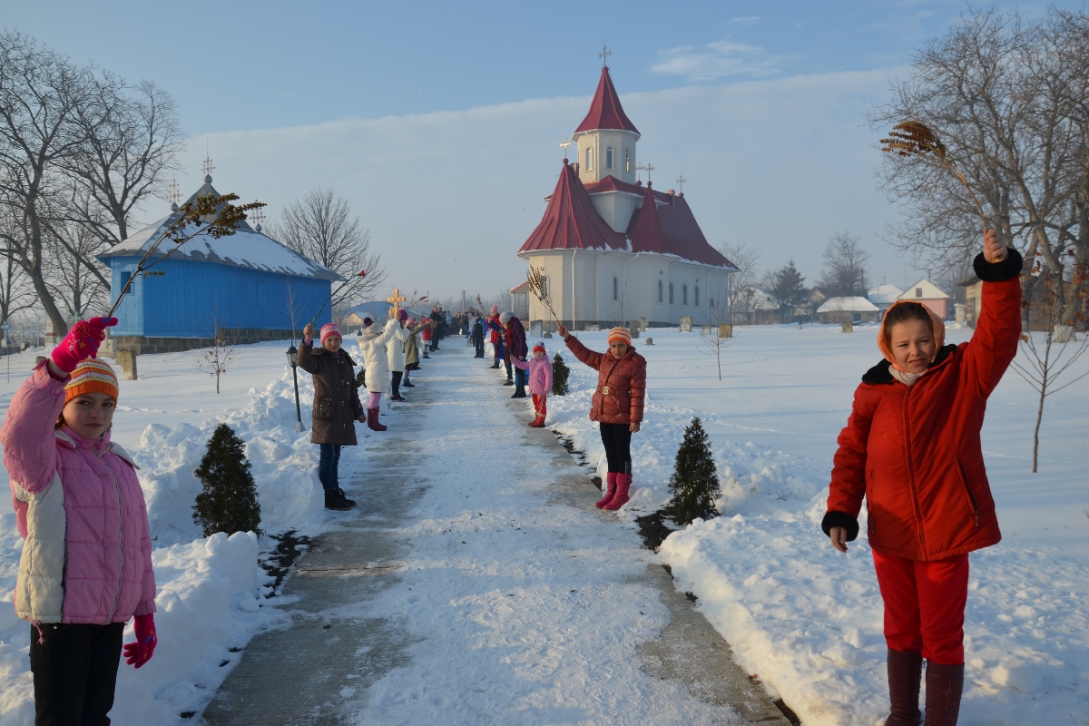 IPS Mitropolit Teofan a oficiat slujba Botezului pentru cel de-al patrulea copil al parohului din Frenciugi