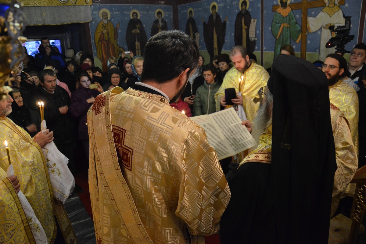 Sfinţire de clopotniţă la Rediu Mitropoliei