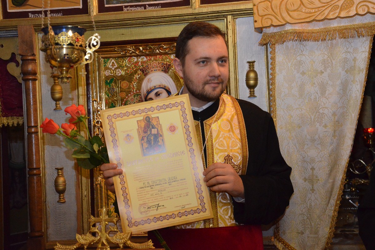 Sfinţire de clopotniţă la Rediu Mitropoliei