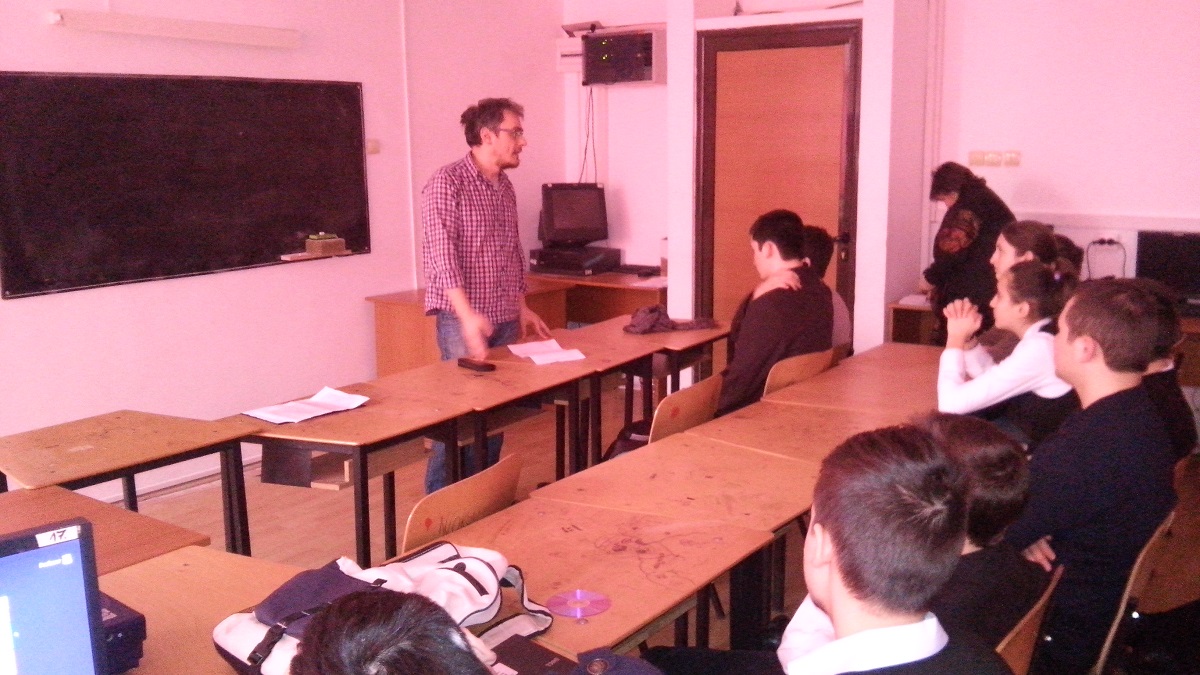 Manifestare interdisciplinară la Seminarul „Sfântul Vasile cel Mare“ din Iaşi