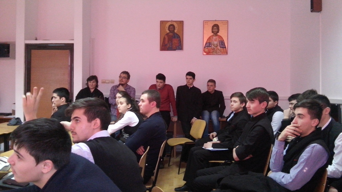 Manifestare interdisciplinară la Seminarul „Sfântul Vasile cel Mare“ din Iaşi