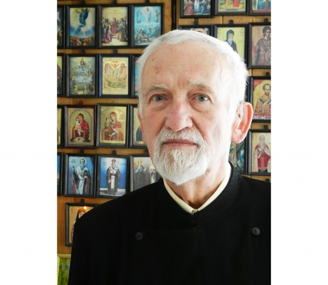 150 de slujitori ai sfintelor altare, prezenți la înmormântarea părintelui Constantin Cojocaru