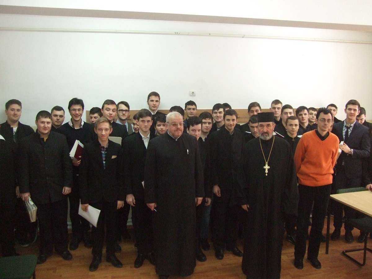 Sfinţii Trei Ierarhi, sărbătoriţi la Seminarul Teologic Botoşani