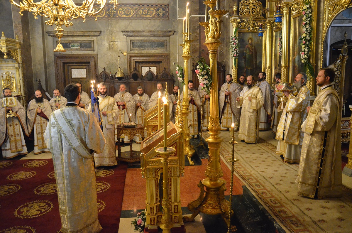 Patru ierarhi, la hramul istoric al Catedralei mitropolitane din Iași