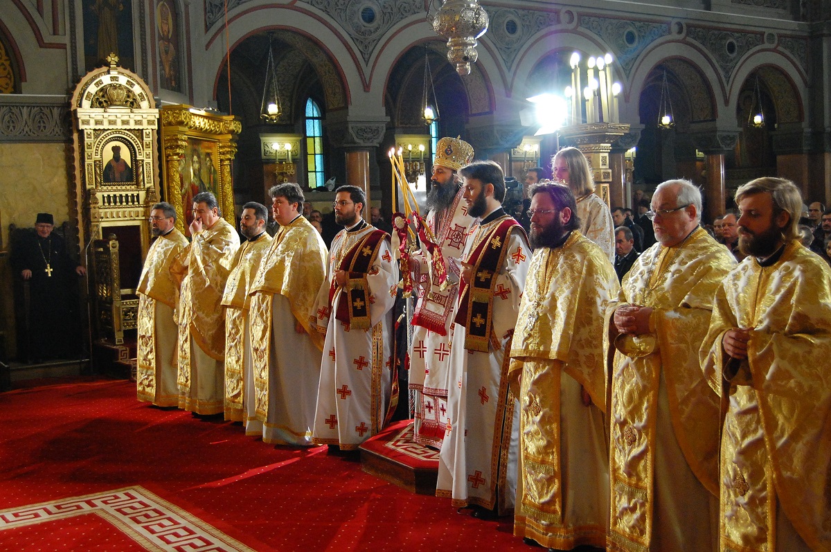 Slujire arhierească la Catedrala Mitropolitană din Timişoara Slujire arhierească la Catedrala Mitropolitană din Timişoara