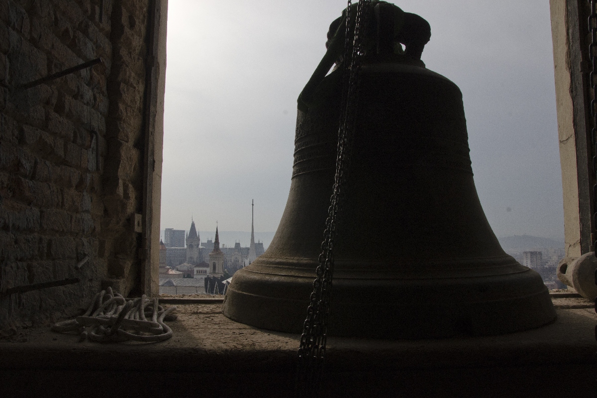 La Catedrala mitropolitană din Iași vor răsuna clopote noi (GALERIE FOTO)