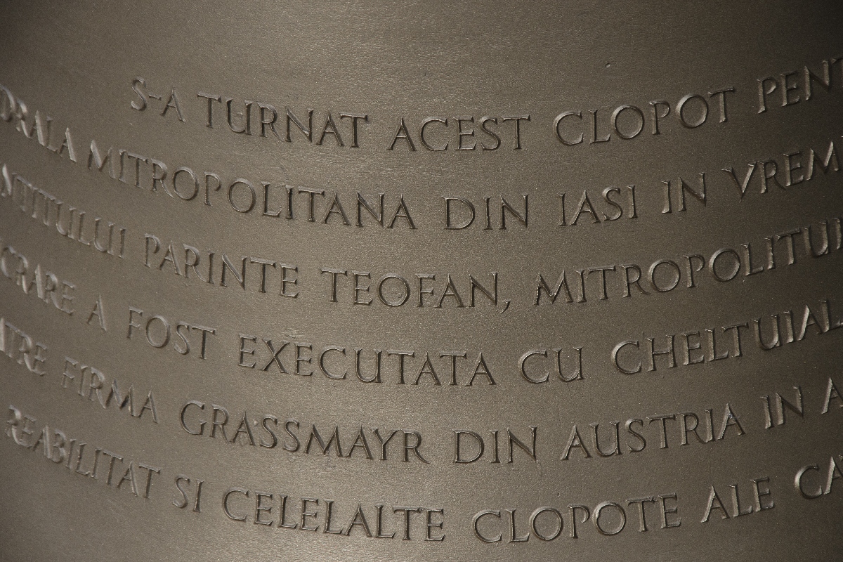 La Catedrala mitropolitană din Iași vor răsuna clopote noi (GALERIE FOTO)