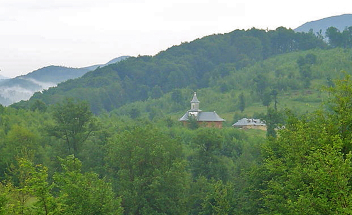 Schitul Oituz – Altarul din locul bătăliei primului război mondial