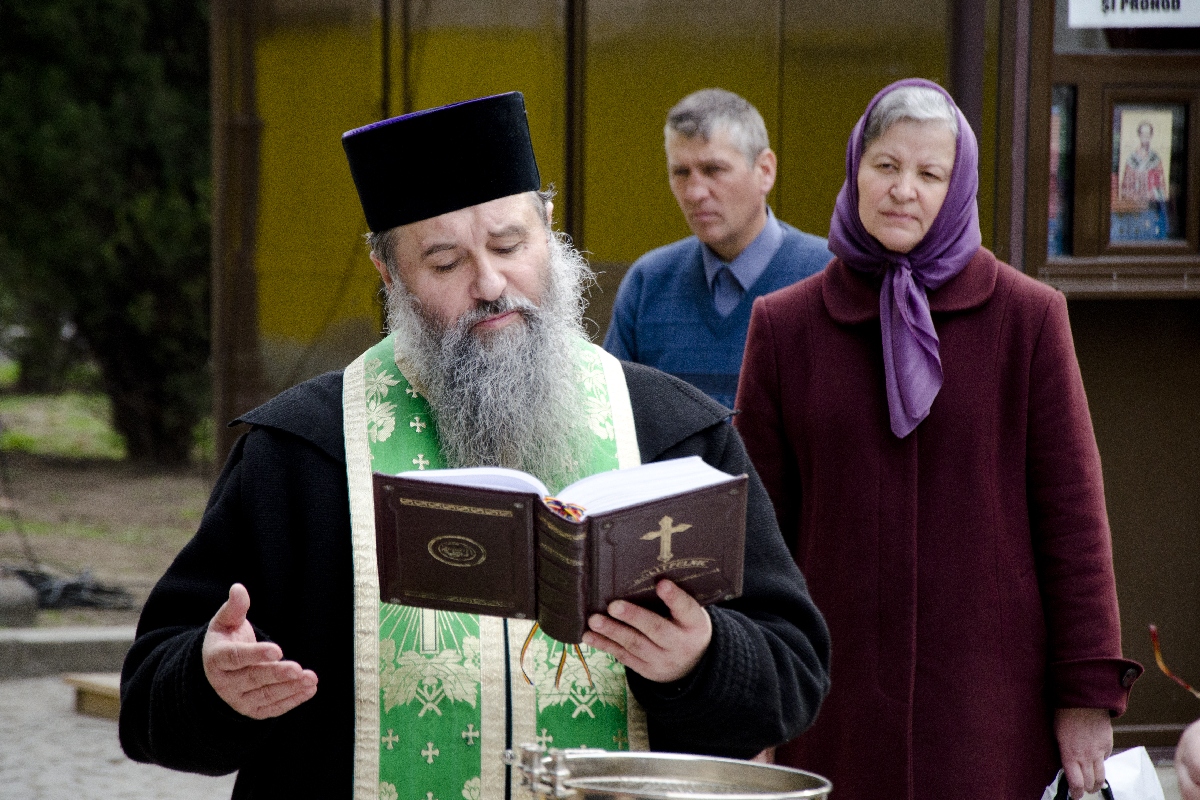 La Catedrala mitropolitană din Iași vor răsuna clopote noi (GALERIE FOTO)