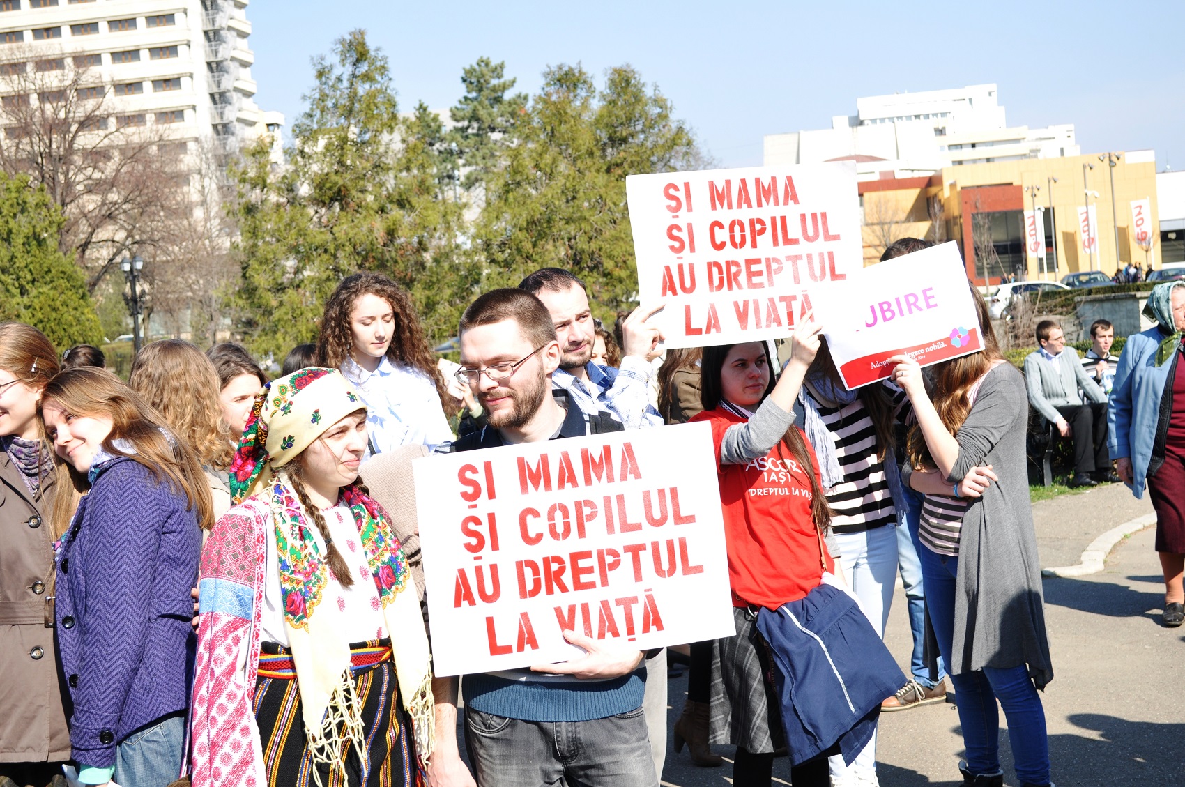 Adopția, o alegere nobilă: „Doar prin puterea exemplului se va schimba ceva!”