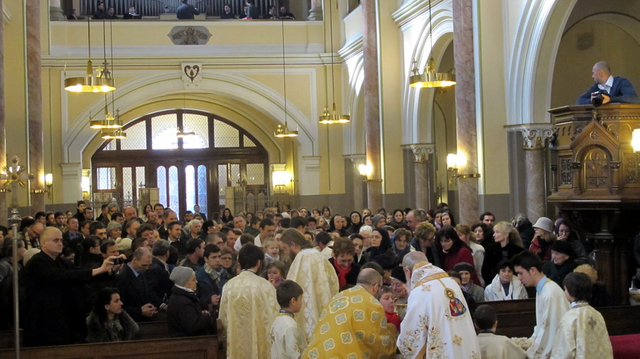 Românii ortodocşi din Viena au un al treilea lăcaş sfânt de închinare (GALERIE FOTO)