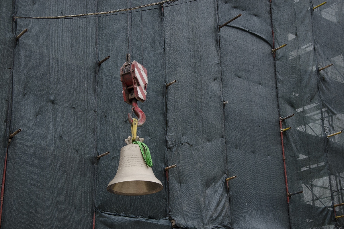 La Catedrala mitropolitană din Iași vor răsuna clopote noi (GALERIE FOTO)