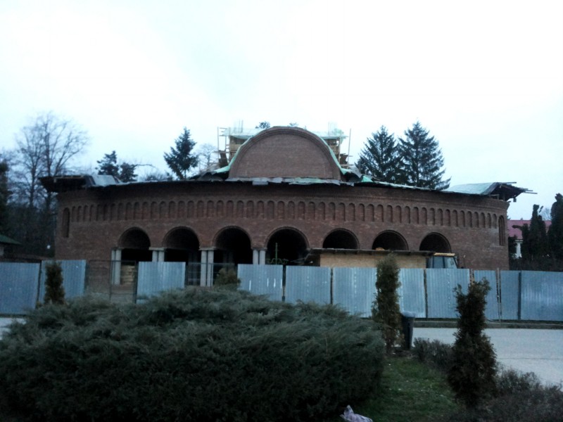 Vizită arhierească pe șantierul noii Catedrale Arhiepiscopale din Curtea de Argeş Vizită arhierească pe șantierul noii Catedrale Arhiepiscopale din Curtea de Argeş