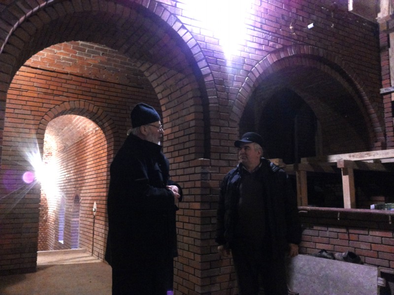 Vizită arhierească pe șantierul noii Catedrale Arhiepiscopale din Curtea de Argeş