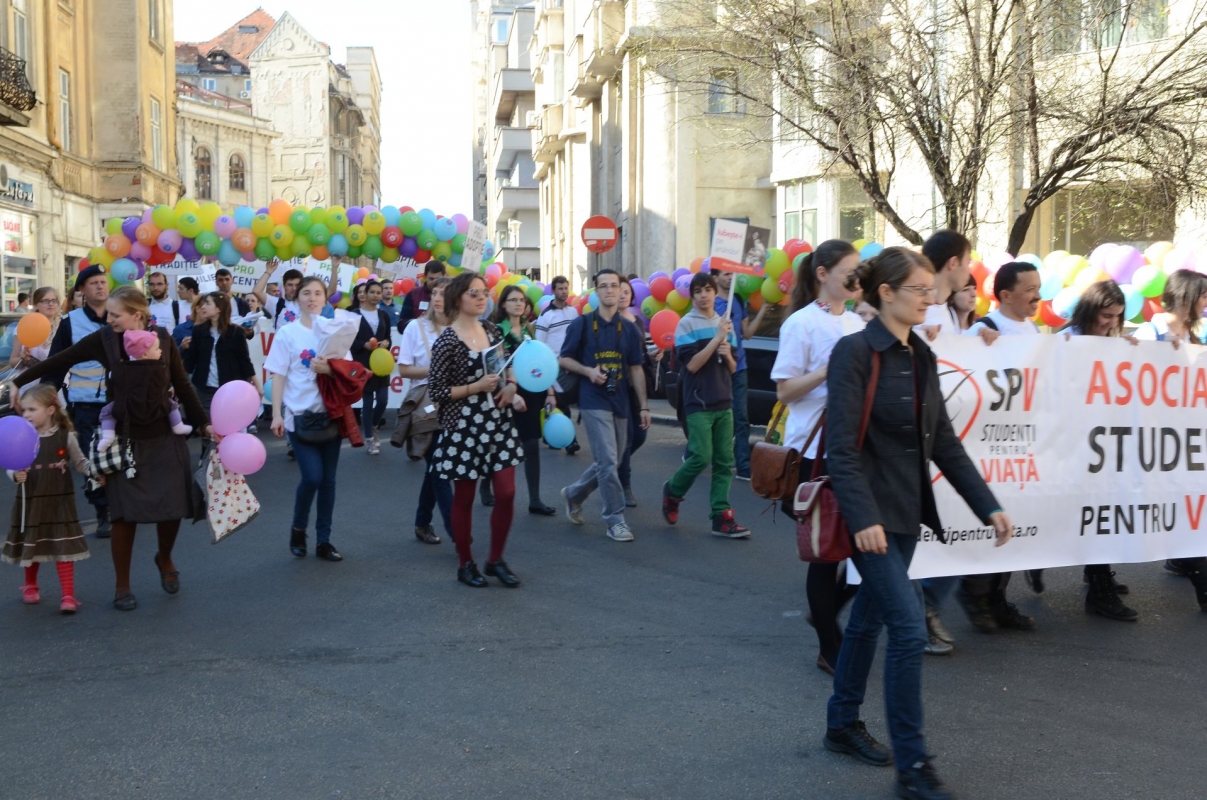 Marşul pentru Viaţă, organizat în aproximativ 40 de oraşe din România (GALERIE FOTO)