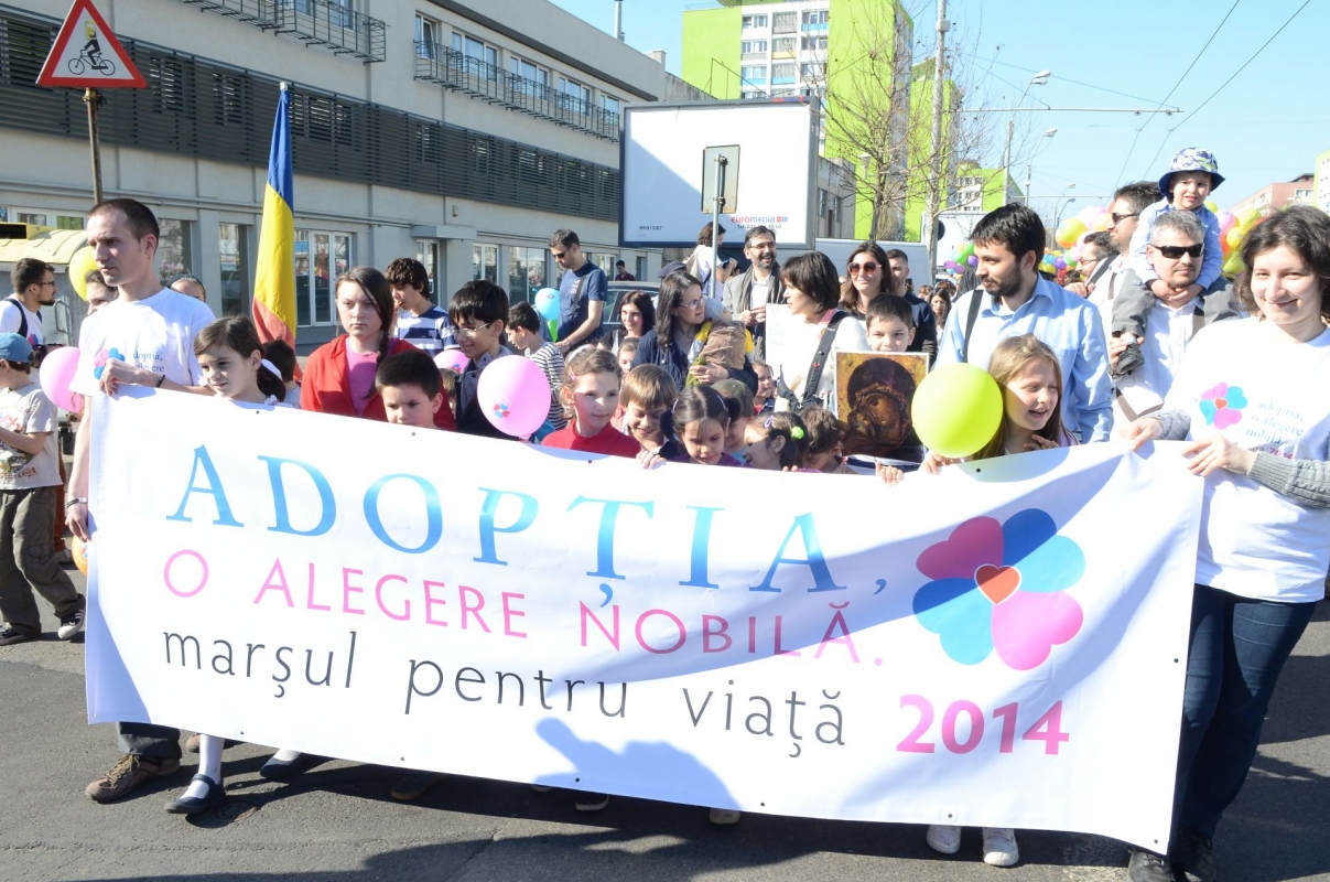 Marşul pentru Viaţă, organizat în aproximativ 40 de oraşe din România (GALERIE FOTO)