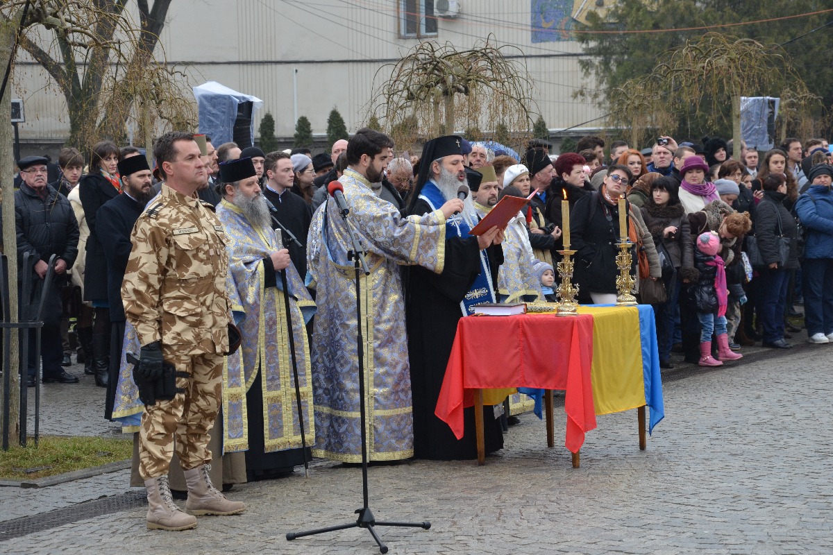 Slujbă religioasă oficiată de IPS Teofan la repatrierea militarilor Batalionului 151 Infanterie