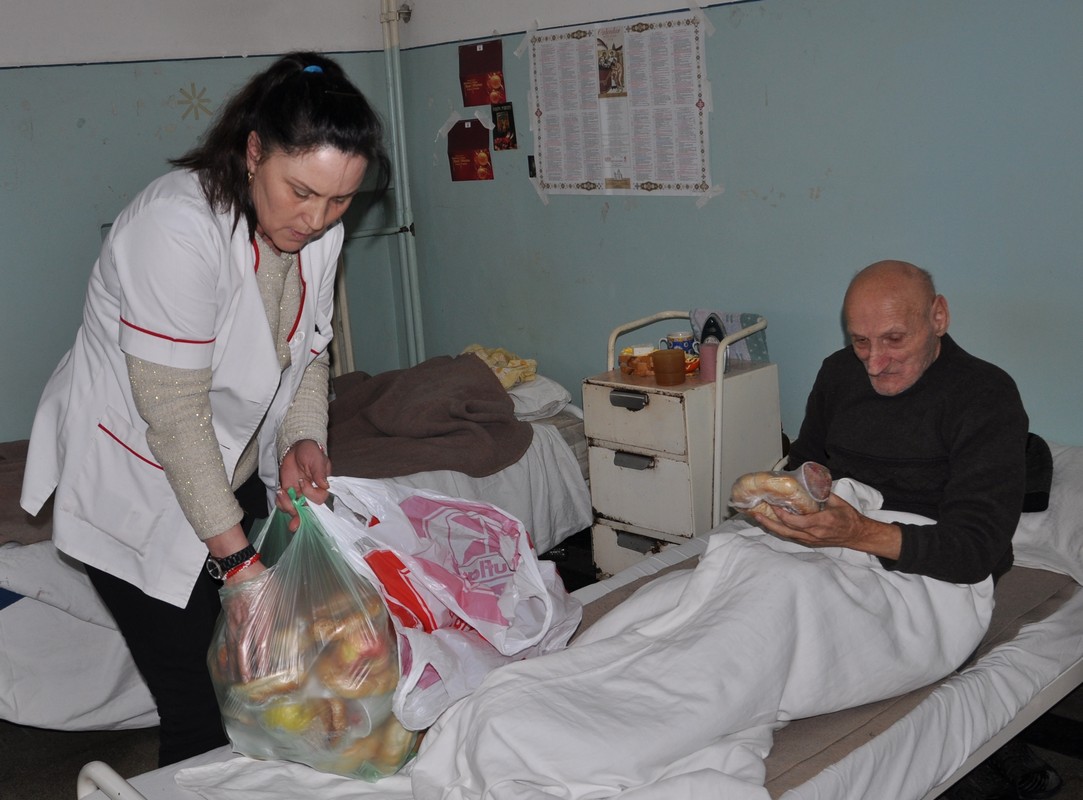 Filantropie în centrele de ocrotire socială din judeţul Iaşi