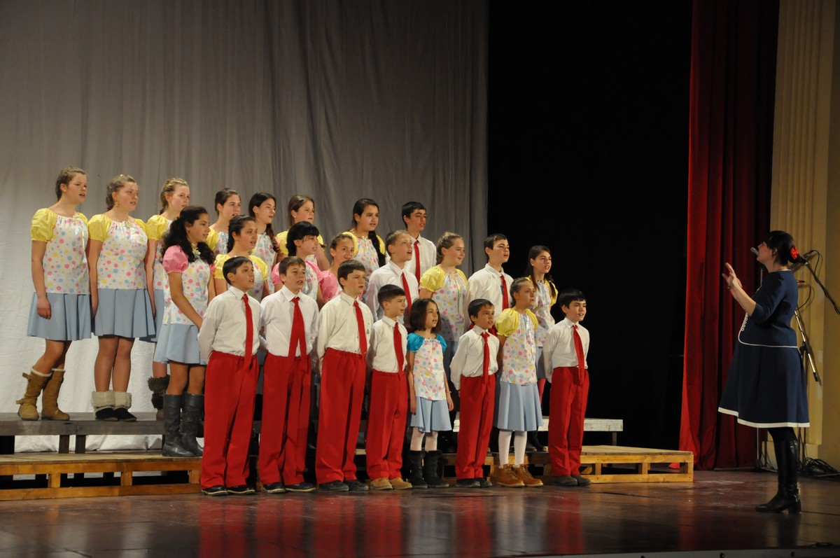 Spectacolul caritabil „Armonii de primăvară“, la Iaşi