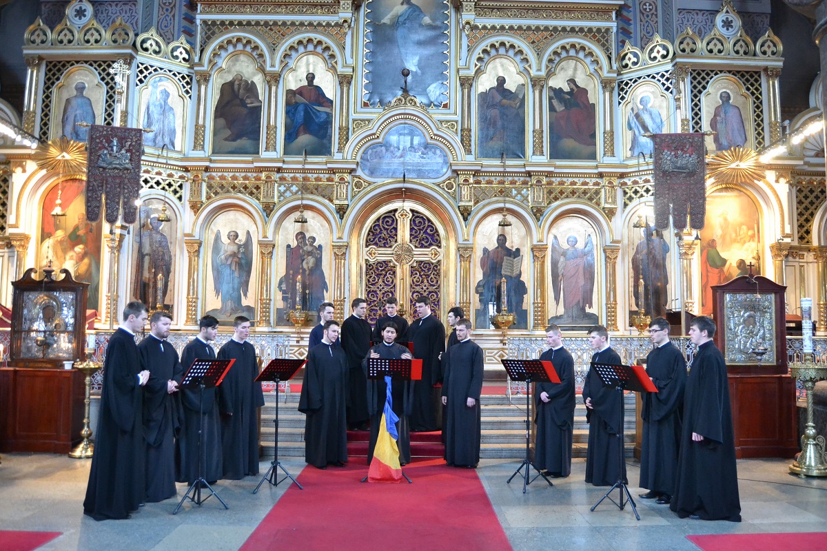 Pelerinaj în Ţara celor 1.000 de lacuri, pentru 20 de seminarişti şi studenţi teologi ieşeni