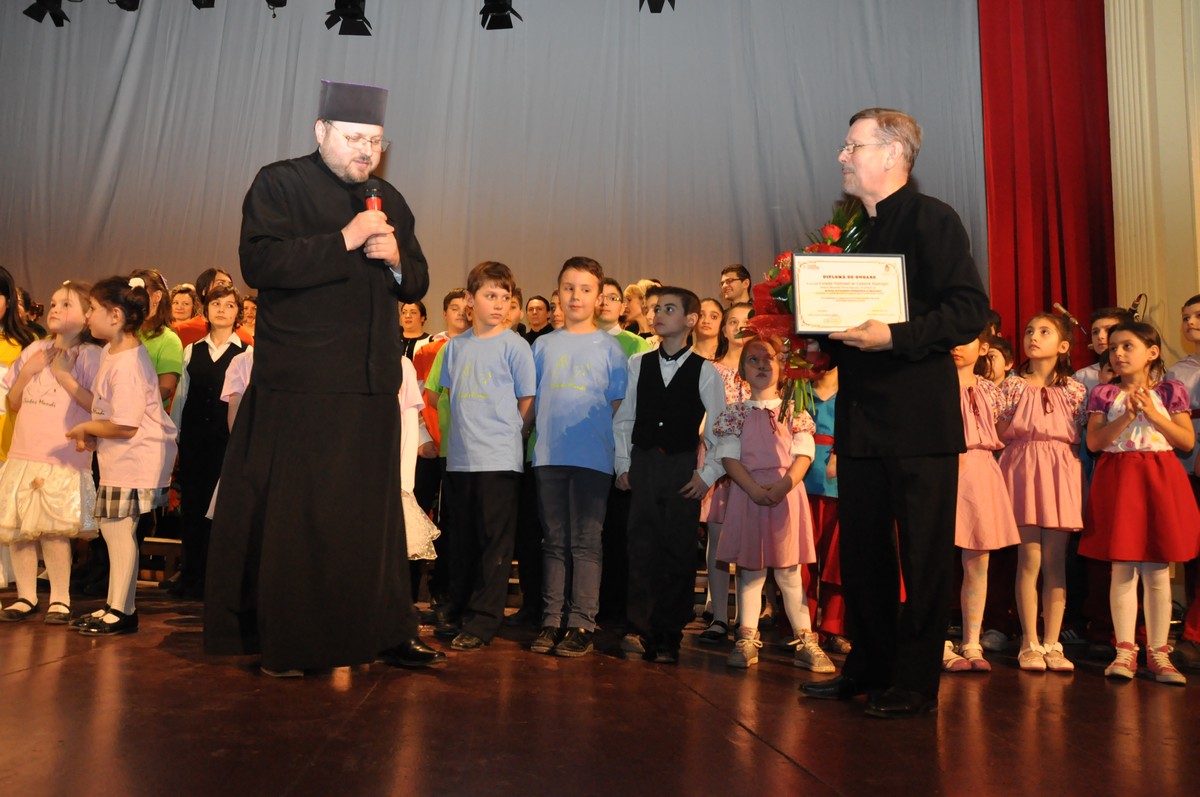 Spectacolul caritabil „Armonii de primăvară“, la Iaşi