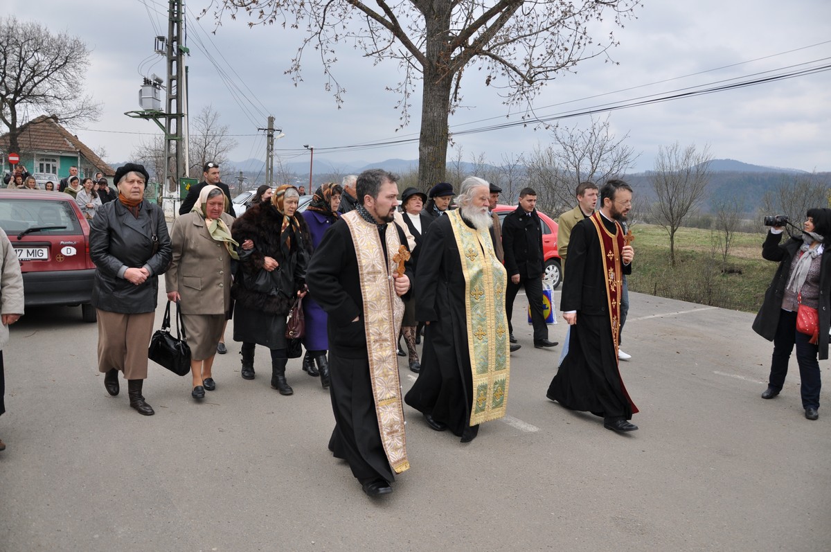 Sărbătoare la Centrul &quot;Popasul iubirii milostive&quot; din Săvinești