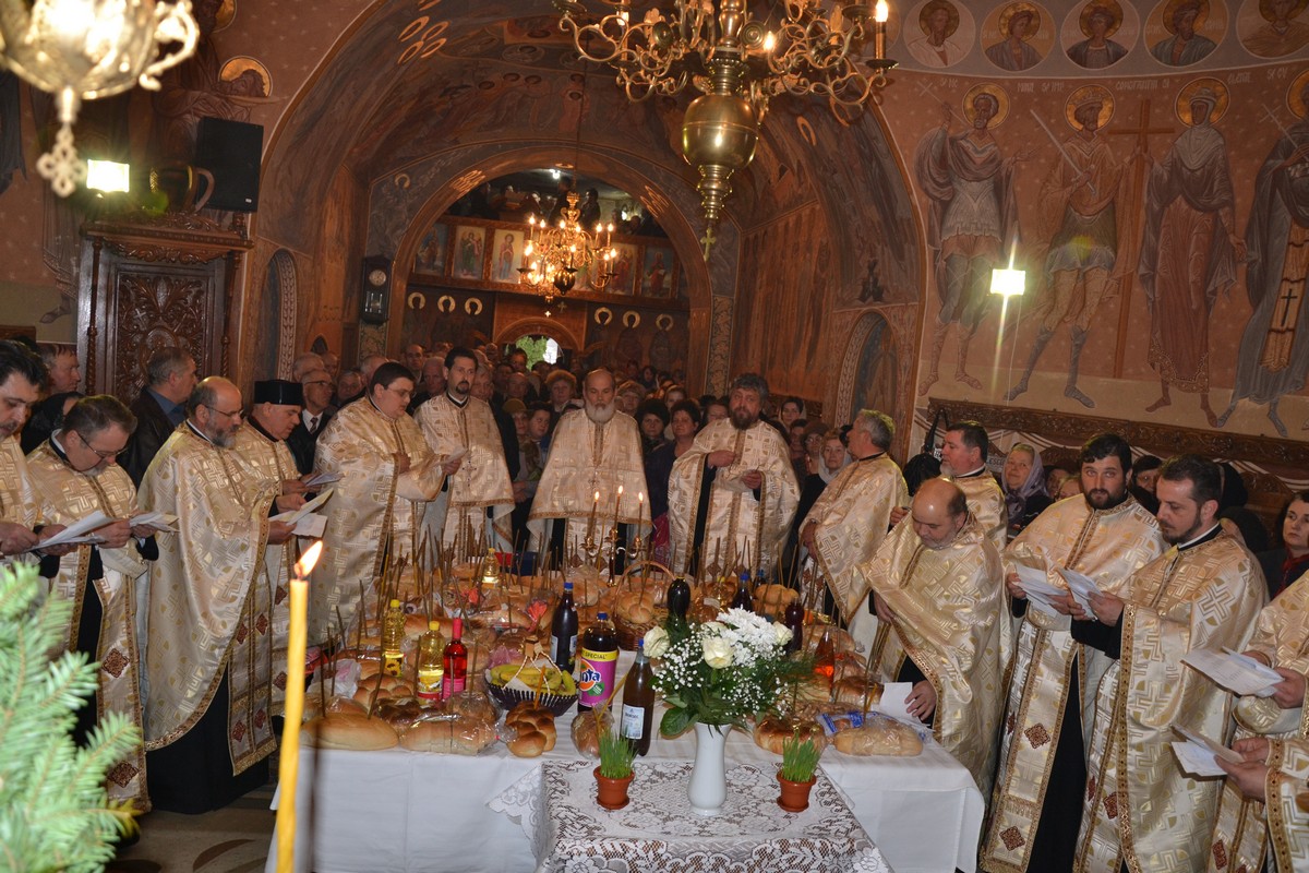 Hramul Bisericii „Buna Vestire“ - Dărmănești din Piatra Neamţ