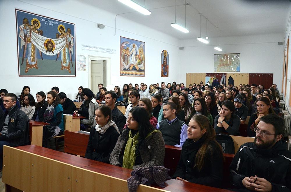 Protos. Nicodim Petre: „Hristos este Cel care ne trece de la moarte la viață”