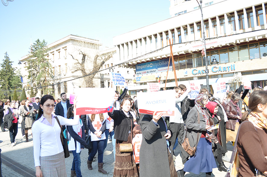 Marşul pentru Viaţă, organizat în aproximativ 40 de oraşe din România (GALERIE FOTO)