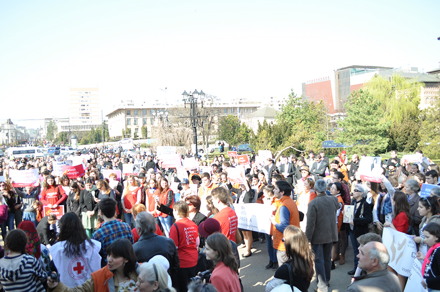 Marşul pentru Viaţă, organizat în aproximativ 40 de oraşe din România (GALERIE FOTO)