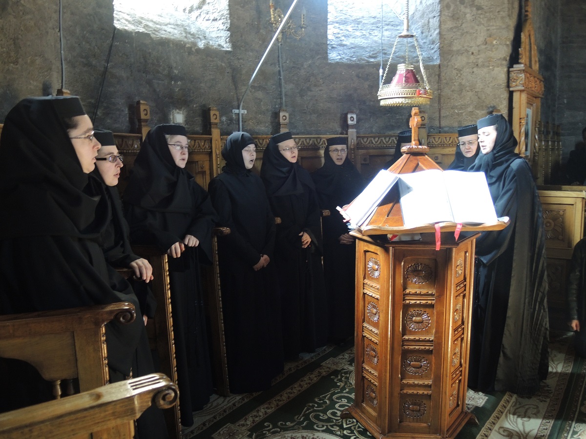 Liturghie arhierească la Mănăstirea Galata Liturghie arhierească la Mănăstirea Galata