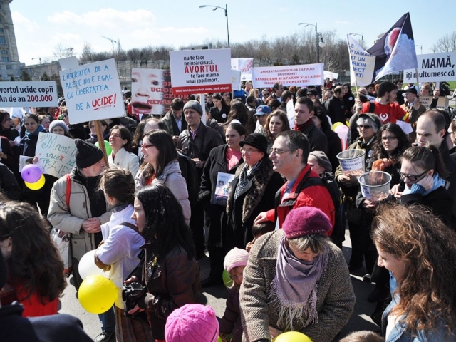 Patriarhia Română susţine Marşul pentru viaţă 2014. Adopţia – o alegere nobilă