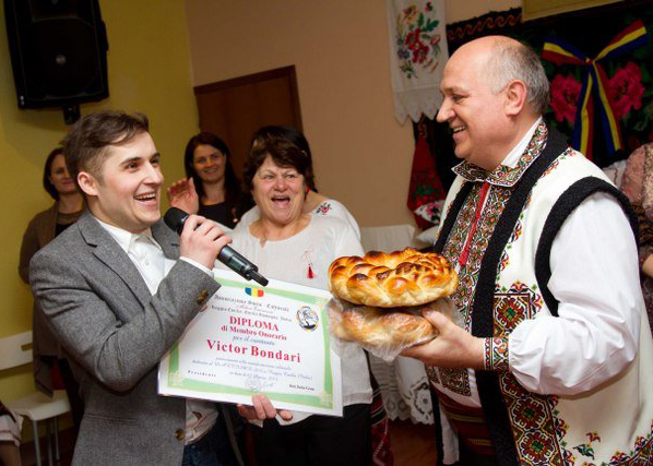 Bucuria primăverii sărbătorită de copiii şi tinerii Parohiei Reggio Emilia din Italia