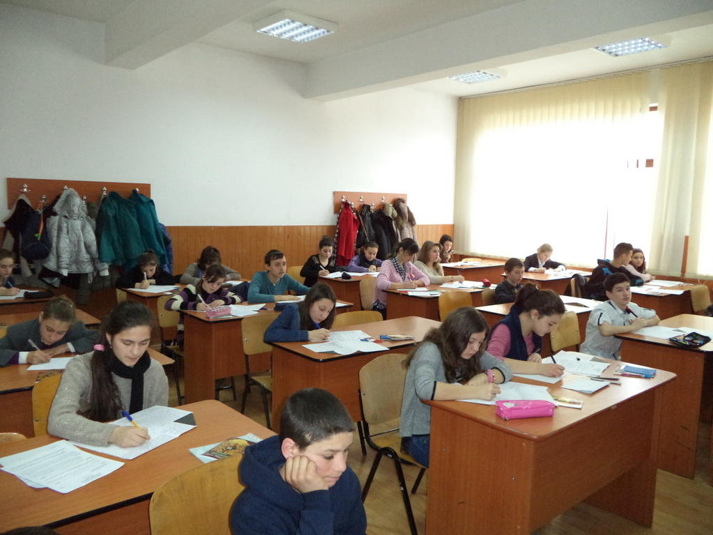 307 de elevi la faza judeţeană a Olimpiadei de religie, la Iaşi