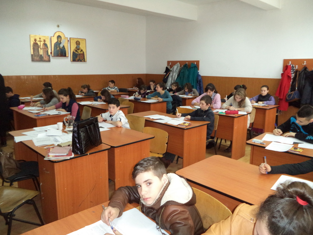 307 de elevi la faza judeţeană a Olimpiadei de religie, la Iaşi