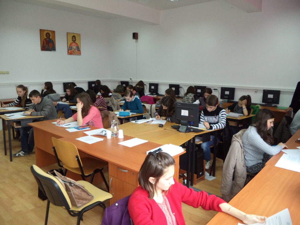 307 de elevi la faza judeţeană a Olimpiadei de religie, la Iaşi