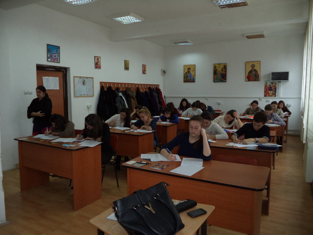 307 de elevi la faza judeţeană a Olimpiadei de religie, la Iaşi