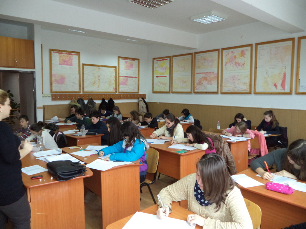 307 de elevi la faza judeţeană a Olimpiadei de religie, la Iaşi