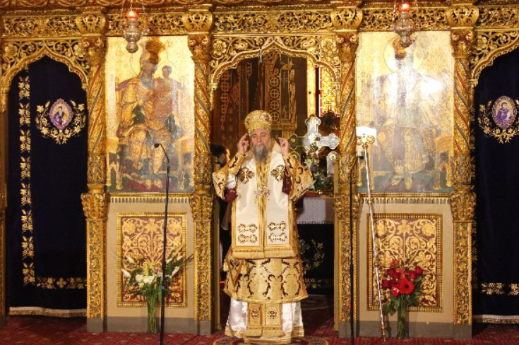 Sfinte Liturghii arhiereşti în Cetatea Băniei Sfinte Liturghii arhiereşti în Cetatea Băniei