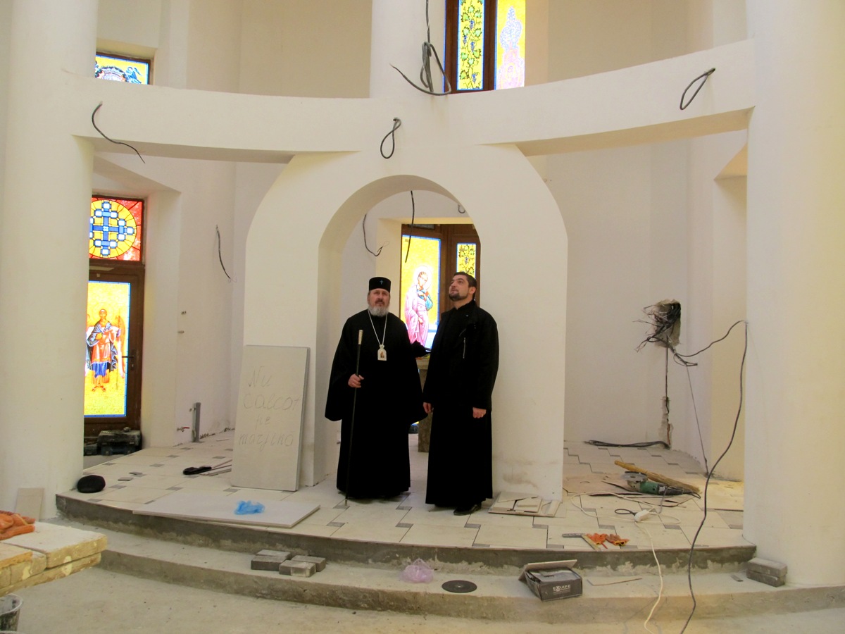 Vizita de lucru a Mitropolitului Basarabiei la parohia din Orhei Vizita de lucru a Mitropolitului Basarabiei la parohia din Orhei