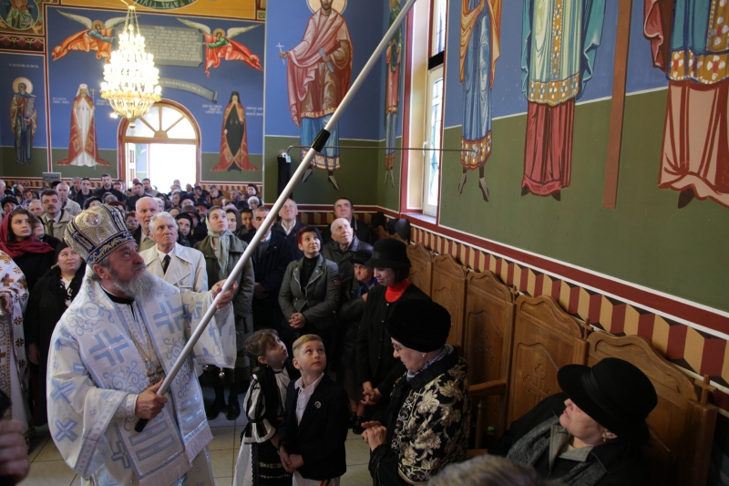 Pictura bisericii din cimitirul oraşului Cisnădie a fost sfinţită