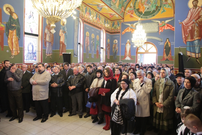 Pictura bisericii din cimitirul oraşului Cisnădie a fost sfinţită