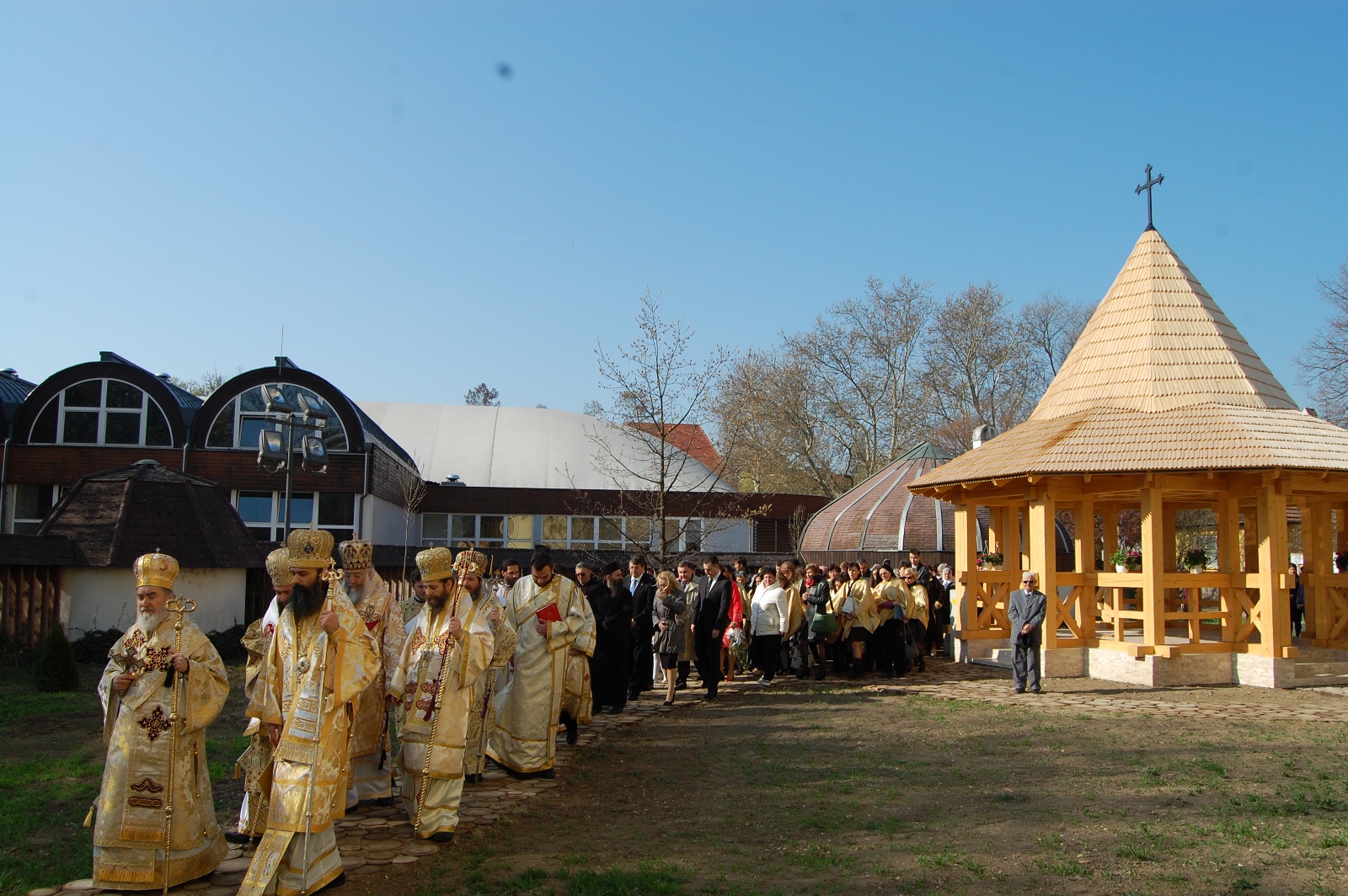 Catedrala episcopală “Sfântul Ierarh Nicolae” din Gyula (Ungaria) a fost resfinţită Catedrala episcopală “Sfântul Ierarh Nicolae” din Gyula (Ungaria) a fost resfinţită