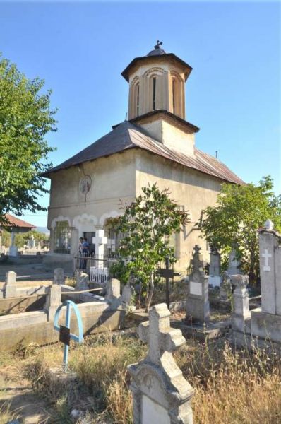 Slujba Vecerniei şi sfinţire de clopot la parohia Banoviţa Slujba Vecerniei şi sfinţire de clopot la parohia Banoviţa