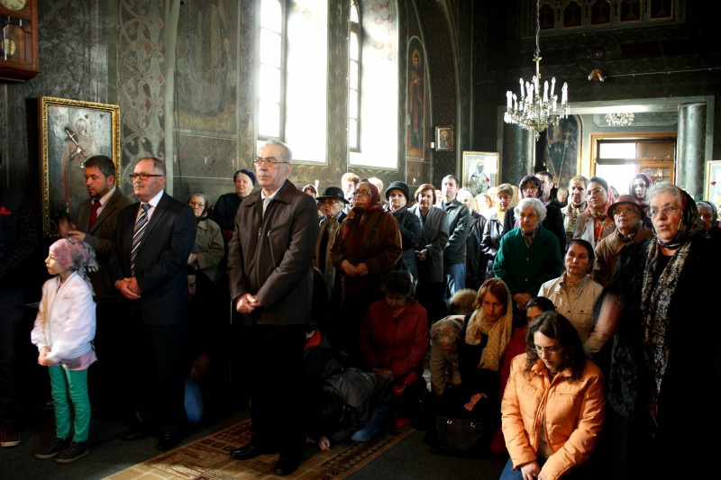 Liturghie arhierească la cea mai veche construcţie bisericească din Pitești