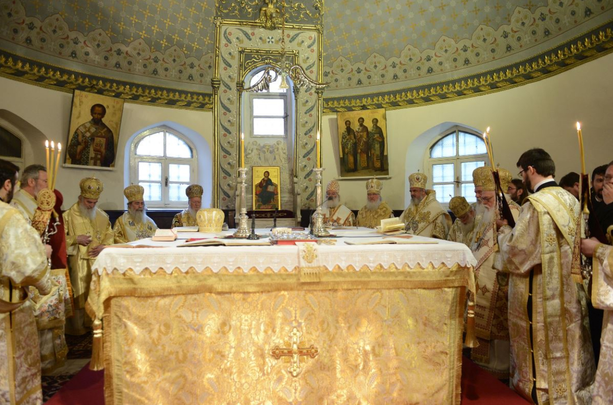 Întâistătătorii de Biserici Ortodoxe au oficiat Sfânta Liturghie la Patriarhia Ecumenică din Constantinopol (GALERIE FOTO)