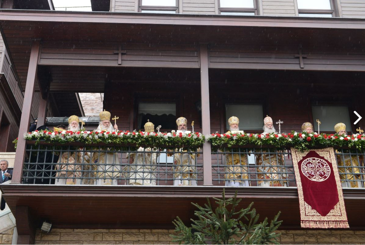 Întâistătătorii de Biserici Ortodoxe au oficiat Sfânta Liturghie la Patriarhia Ecumenică din Constantinopol (GALERIE FOTO)